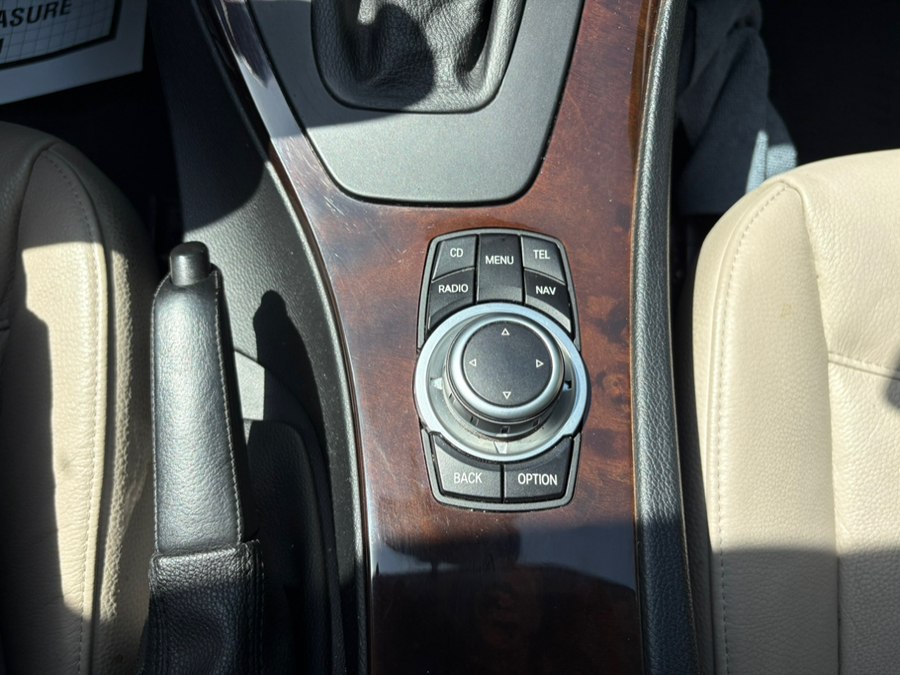 2011 BMW 3 Series 328i - Photo 15