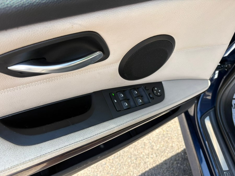 2011 BMW 3 Series 328i - Photo 8