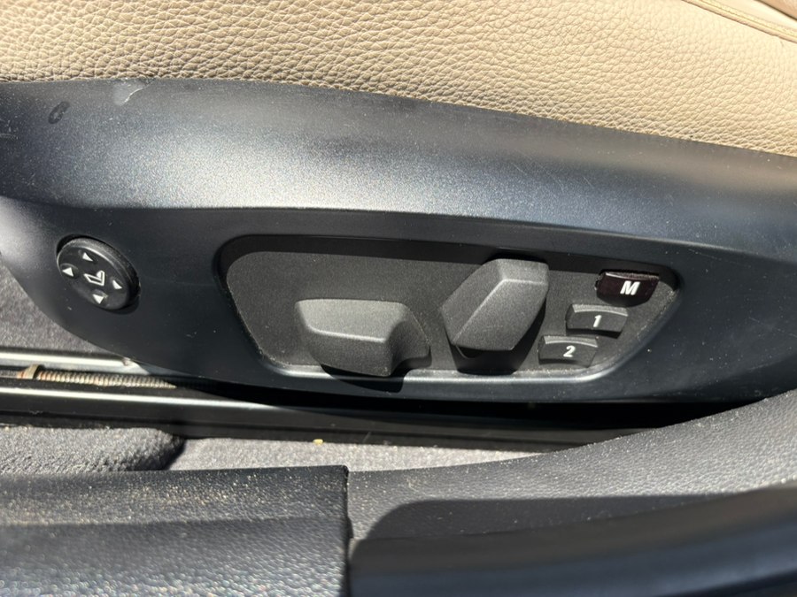 2011 BMW 3 Series 328i - Photo 9