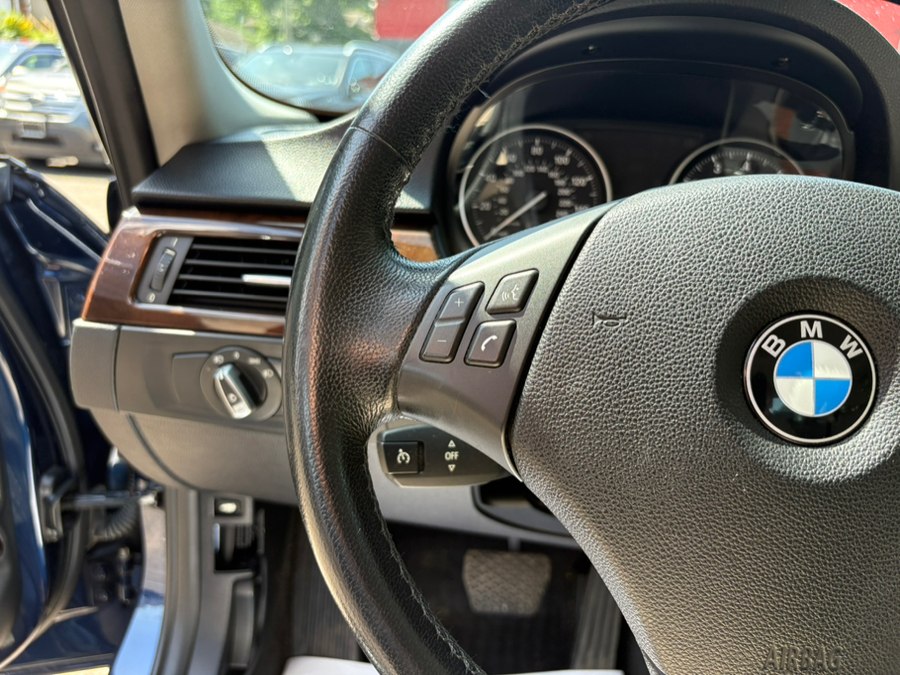 2011 BMW 3 Series 328i - Photo 11
