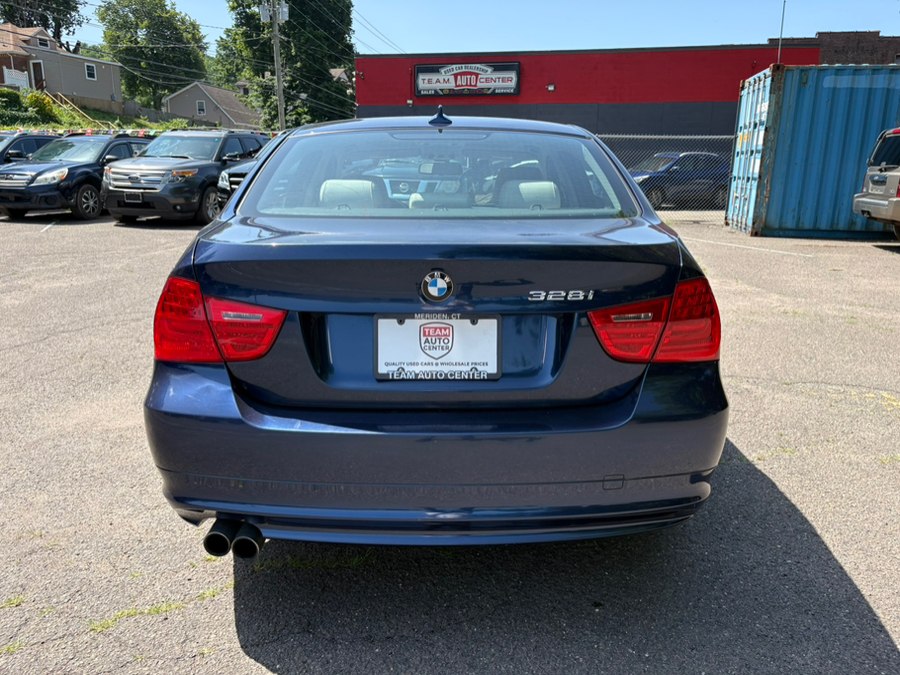 2011 BMW 3 Series 328i - Photo 3