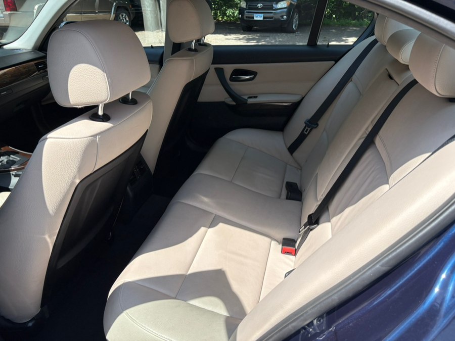 2011 BMW 3 Series 328i - Photo 19