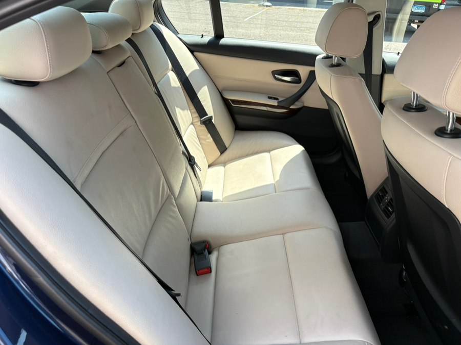 2011 BMW 3 Series 328i - Photo 21