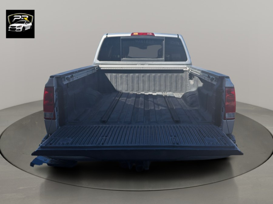 2011 Nissan Titan SV - Photo 8