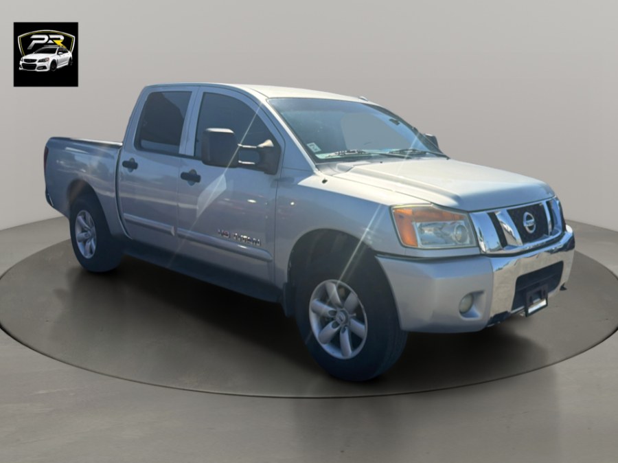 2011 Nissan Titan SV - Photo 6