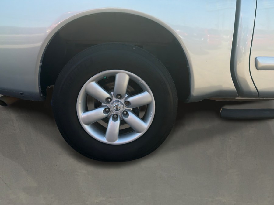 2011 Nissan Titan SV - Photo 20