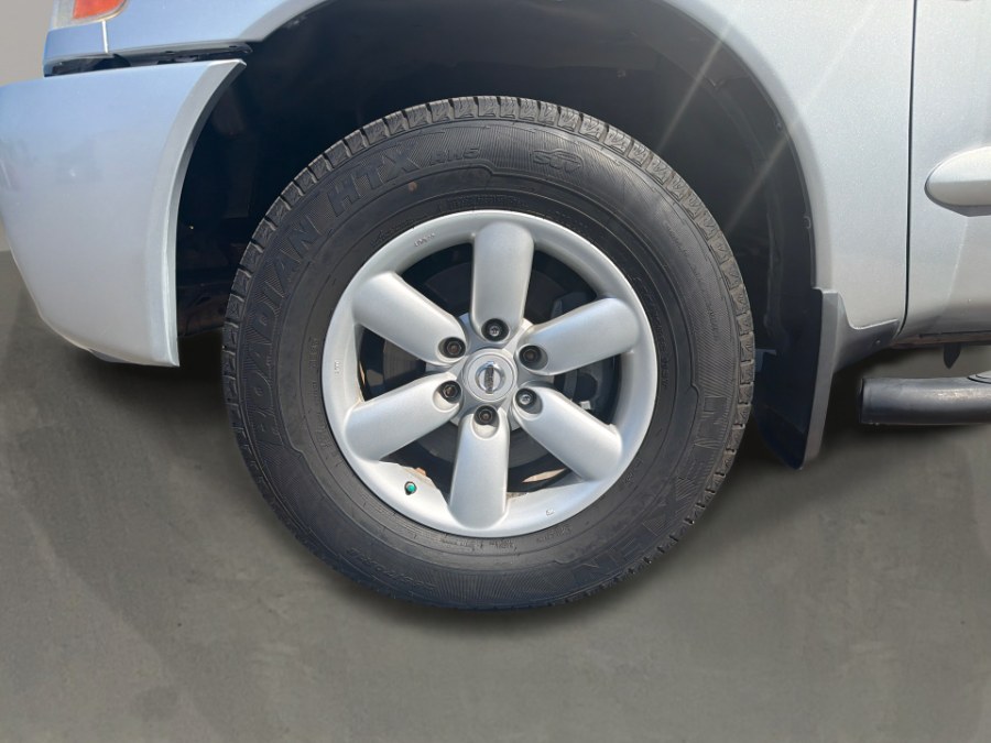 2011 Nissan Titan SV - Photo 18