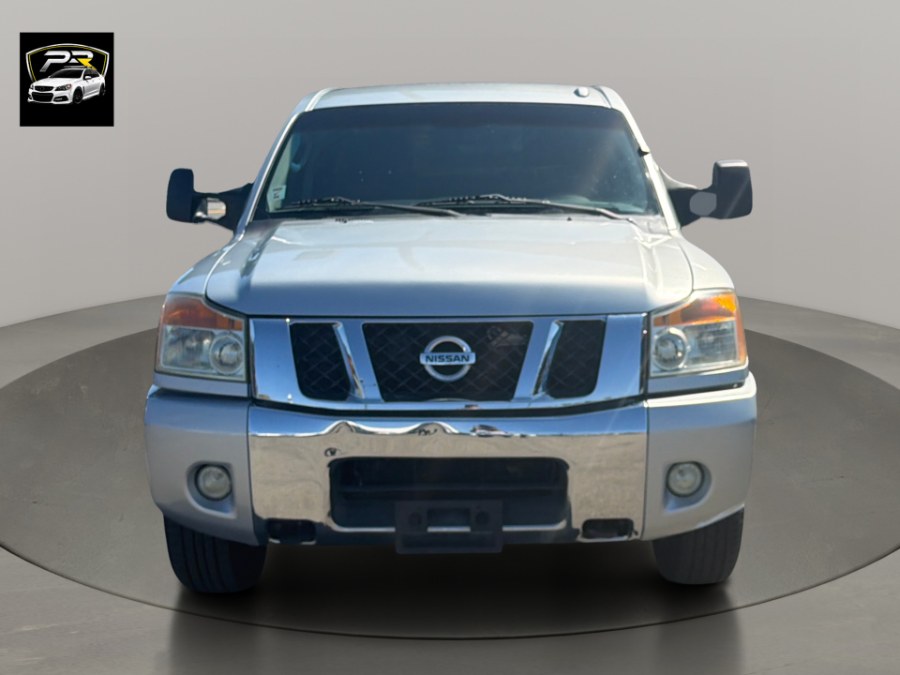 2011 Nissan Titan SV - Photo 7