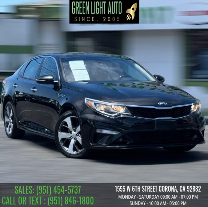 2019 Kia Optima S AT's photo