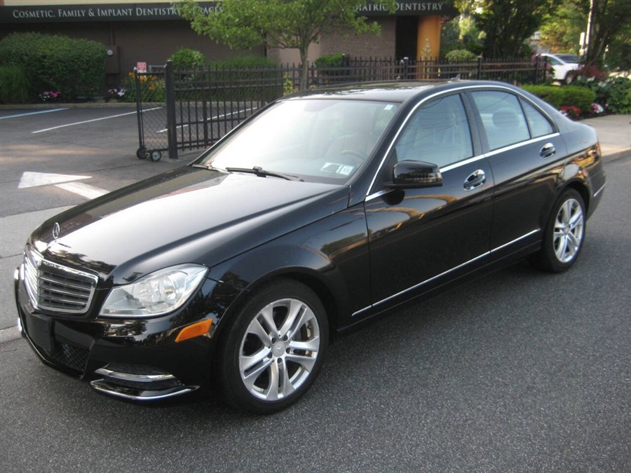 2014 Mercedes-Benz C-Class C300 Luxury 4MATIC's photo