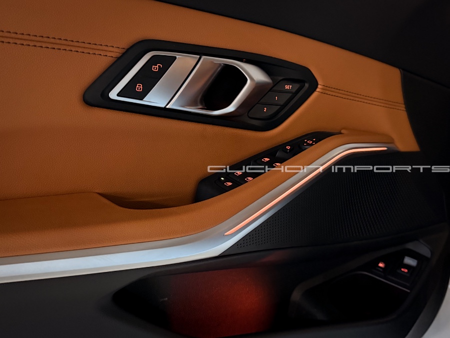 2021 BMW 3 Series 330e - Photo 53