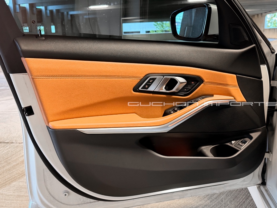 2021 BMW 3 Series 330e - Photo 15