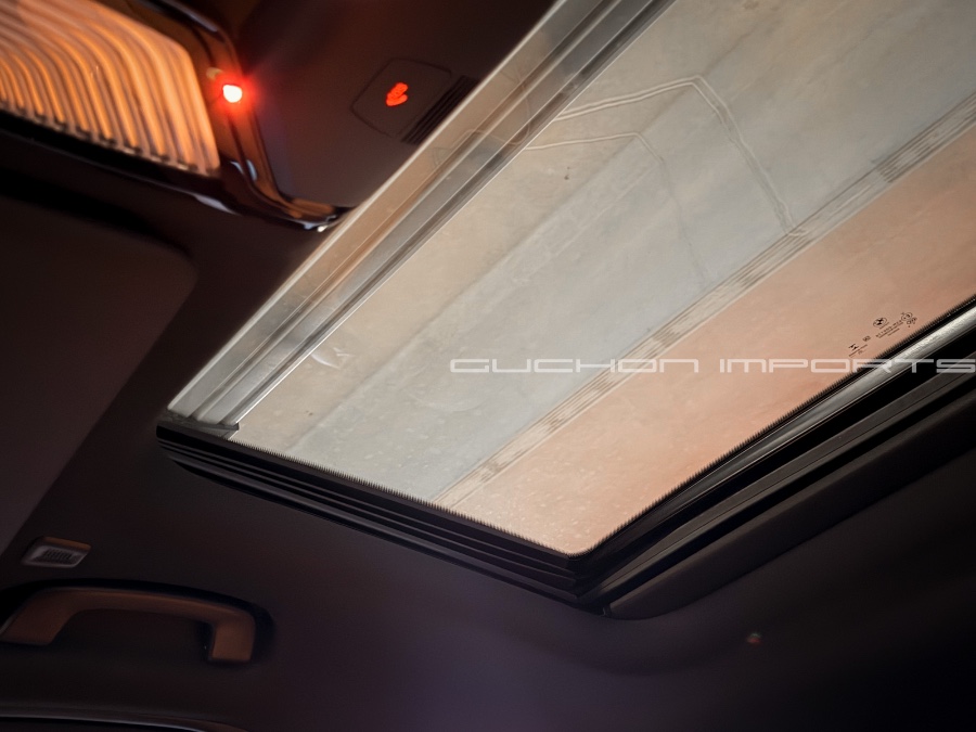 2021 BMW 3 Series 330e - Photo 58