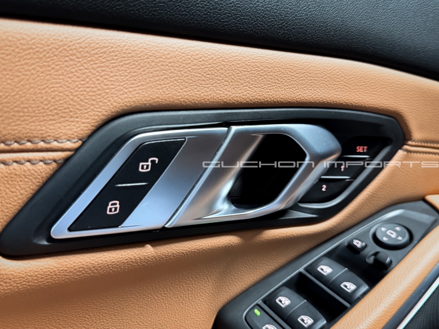 2021 BMW 3 Series 330e - Photo 45