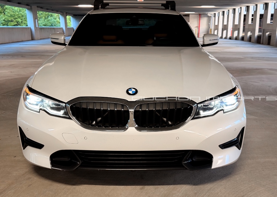 2021 BMW 3 Series 330e - Photo 8