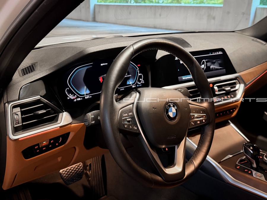 2021 BMW 3 Series 330e - Photo 46