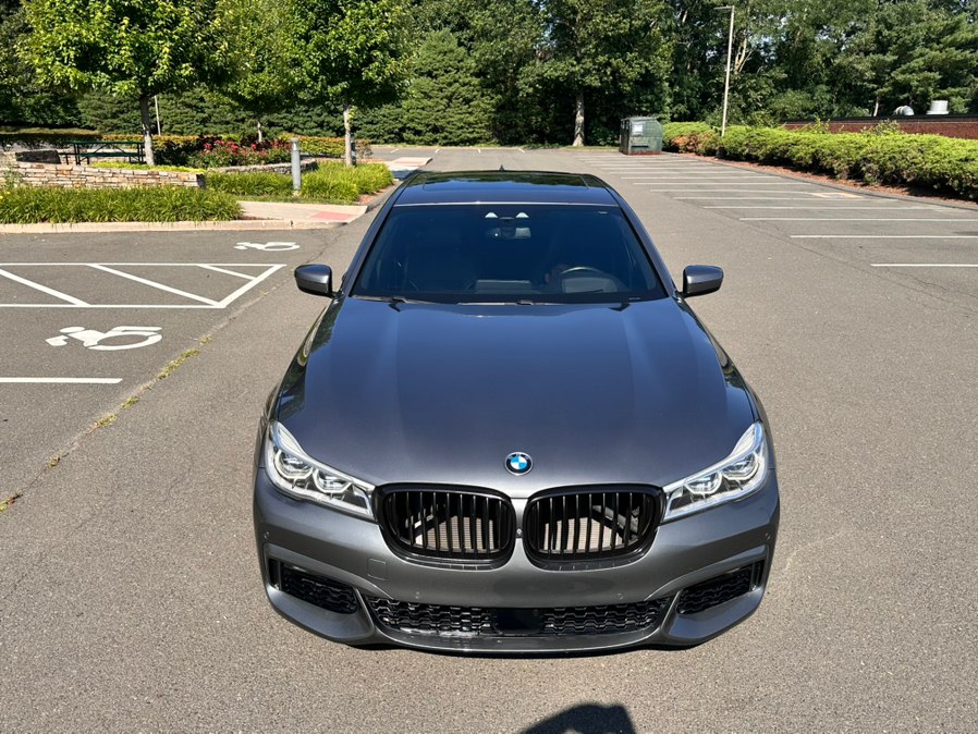 2016 BMW 7 Series 750i - Photo 11