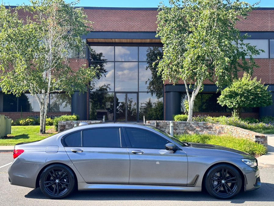 2016 BMW 7 Series 750i - Photo 8