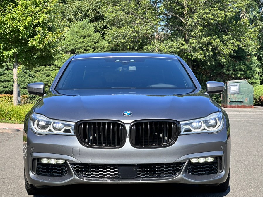 2016 BMW 7 Series 750i - Photo 10