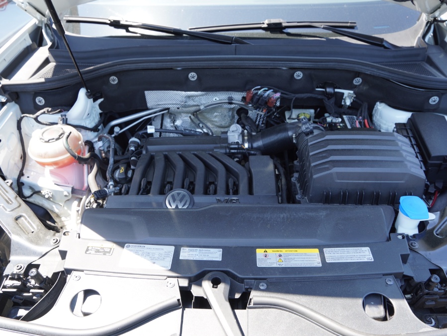 2022 Volkswagen Atlas Cross Sport SE w/Tech - Photo 12