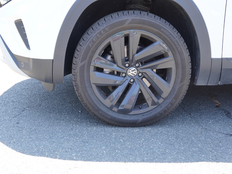 2022 Volkswagen Atlas Cross Sport SE w/Tech - Photo 7