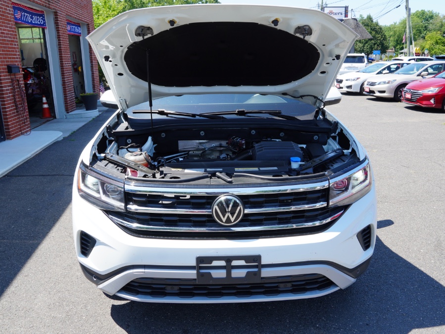 2022 Volkswagen Atlas Cross Sport SE w/Tech - Photo 11