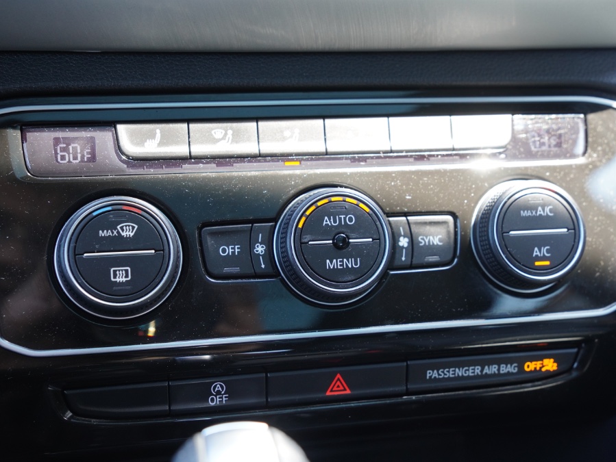 2022 Volkswagen Atlas Cross Sport SE w/Tech - Photo 33