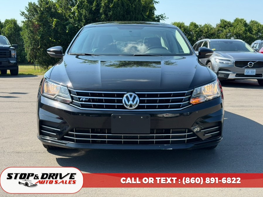 2016 Volkswagen Passat 1.8T R-Line Auto PZEV's photo