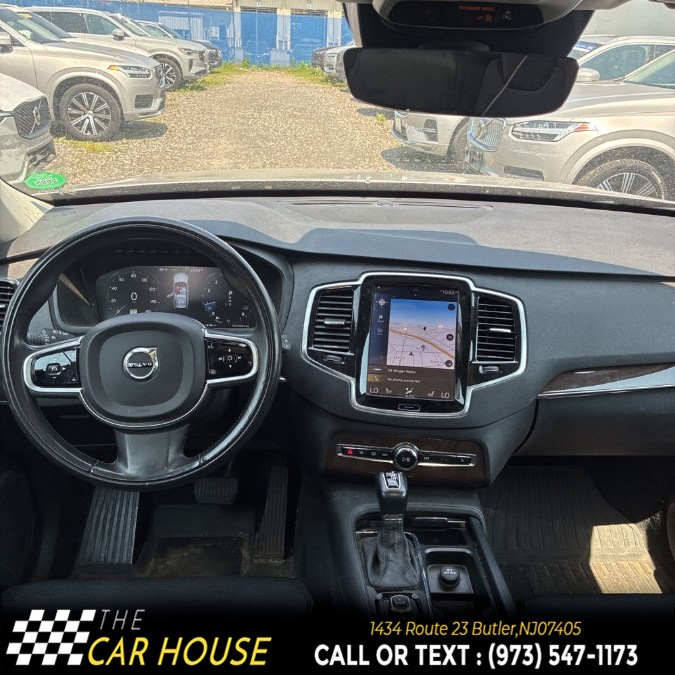 2016 Volvo XC90 T6 AWD Momentum's photo