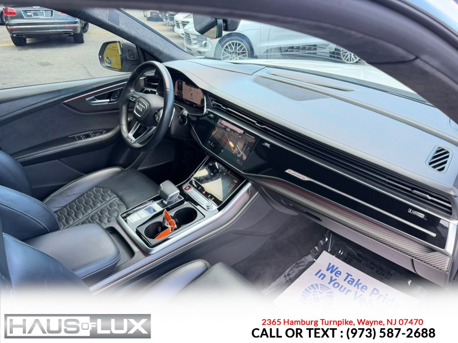 2021 Audi RS Q8 -'s photo