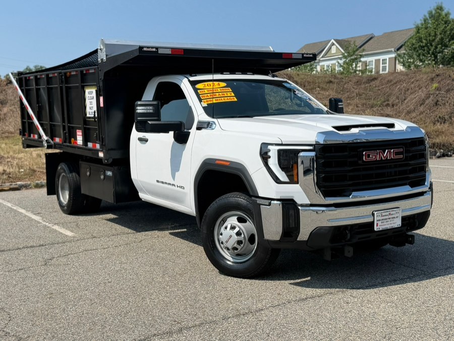 Used 2024 GMC Sierra 3500HD CC in Paterson, New Jersey | Speedway Motors LLC. Paterson, New Jersey