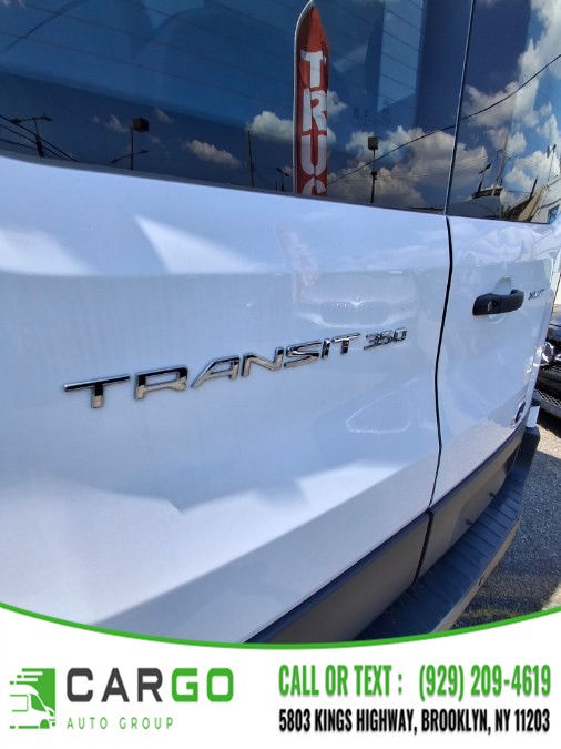 2021 Ford Transit Passenger Van XLT - Photo 18