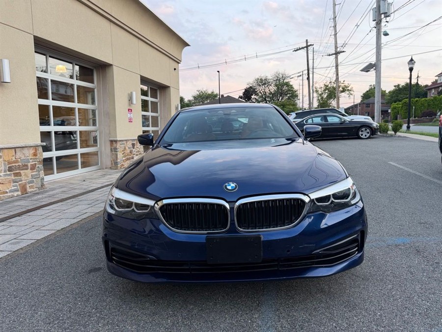 2020 BMW 5 Series 540i xDrive Sedan's photo