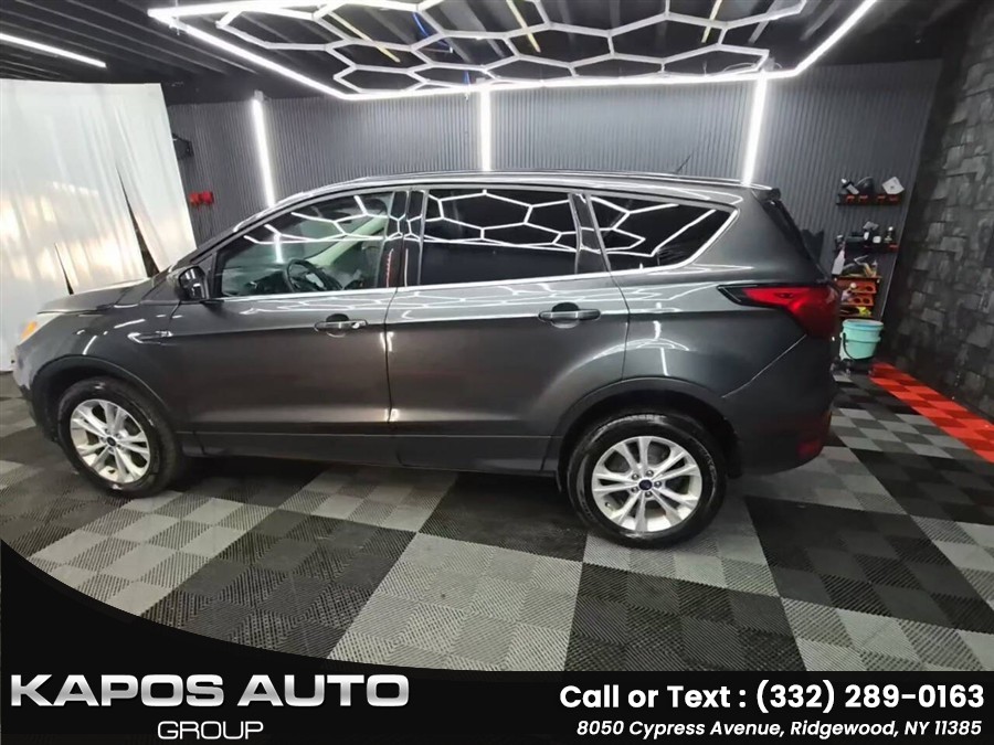2019 Ford Escape SE - Photo 1
