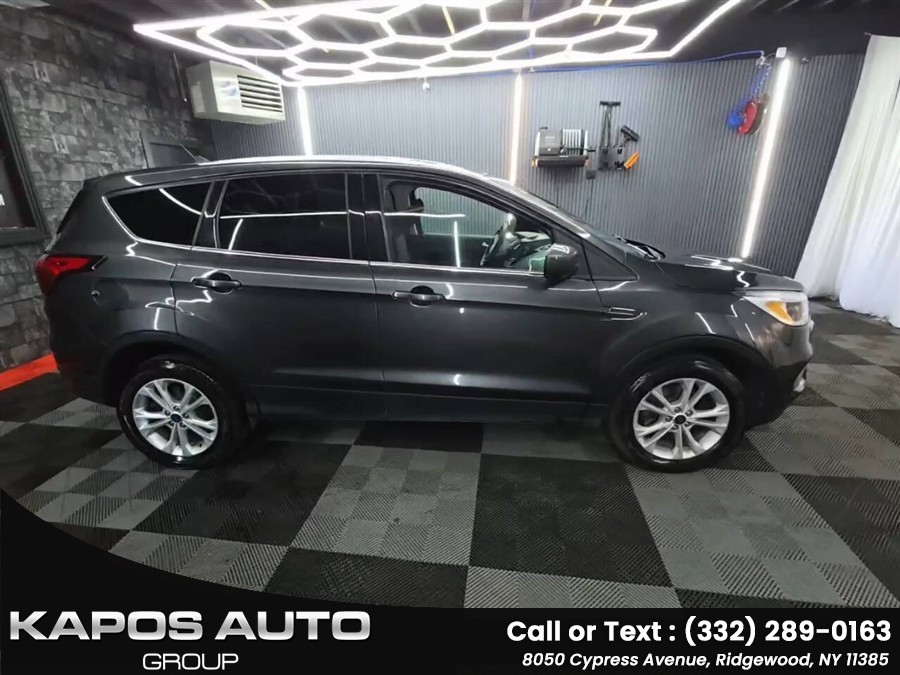 2019 Ford Escape SE - Photo 3