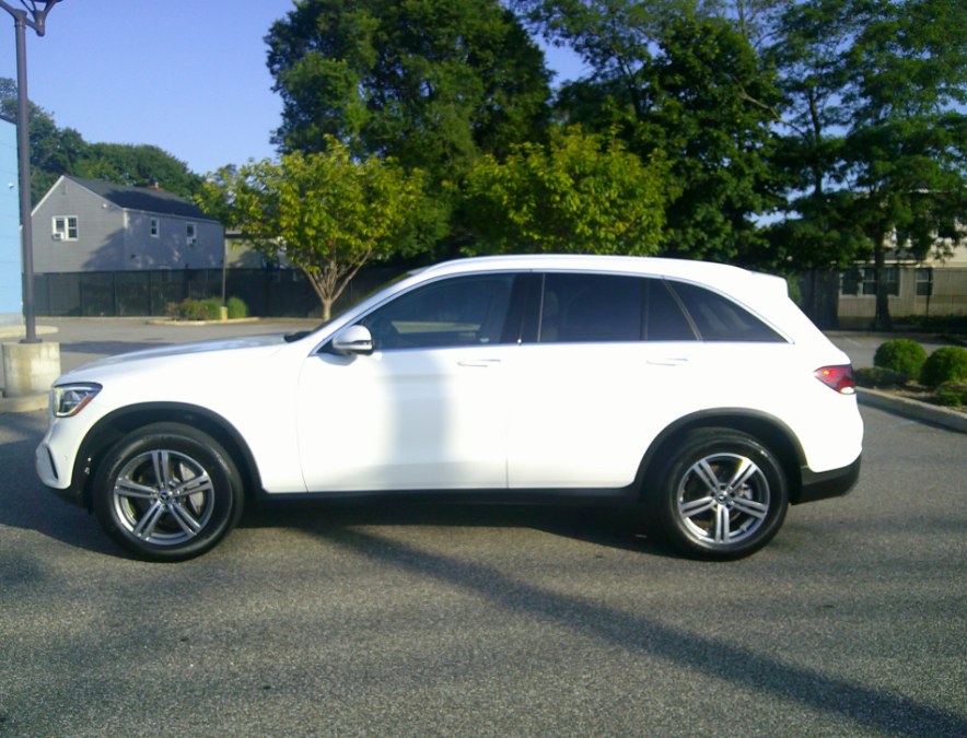 2022 Mercedes-Benz GLC - $26,977