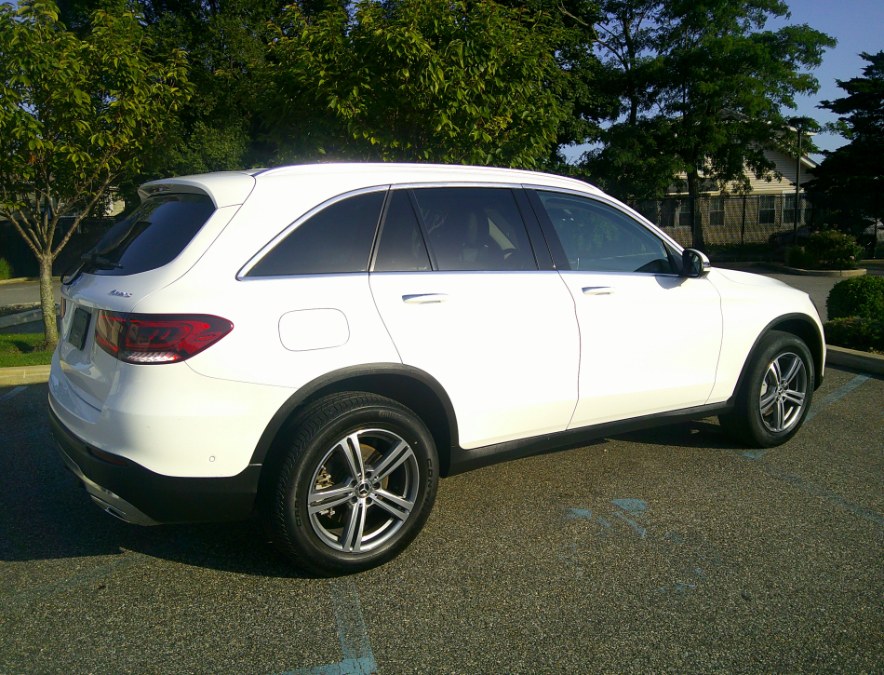 2022 Mercedes-Benz GLC - $26,977