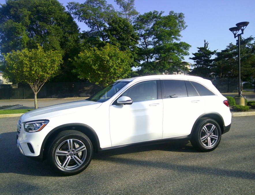2022 Mercedes-Benz GLC - $26,977