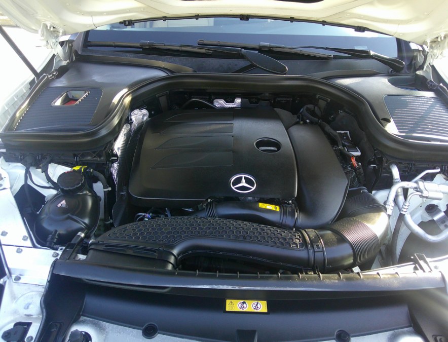 2022 Mercedes-Benz GLC - $26,977