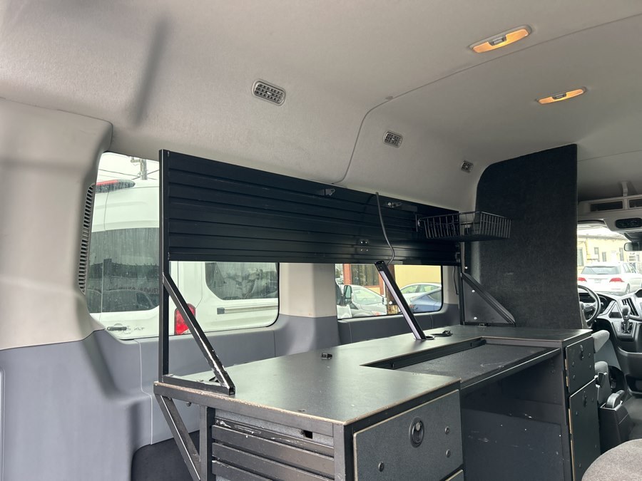 2016 Ford Transit XLT - Photo 47
