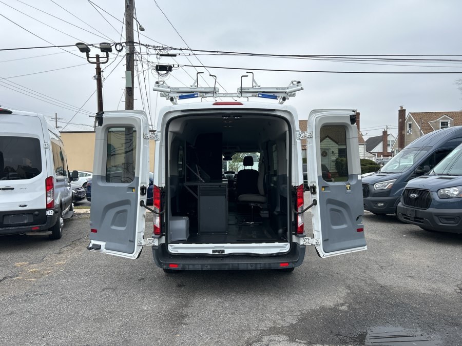 2016 Ford Transit XLT - Photo 43