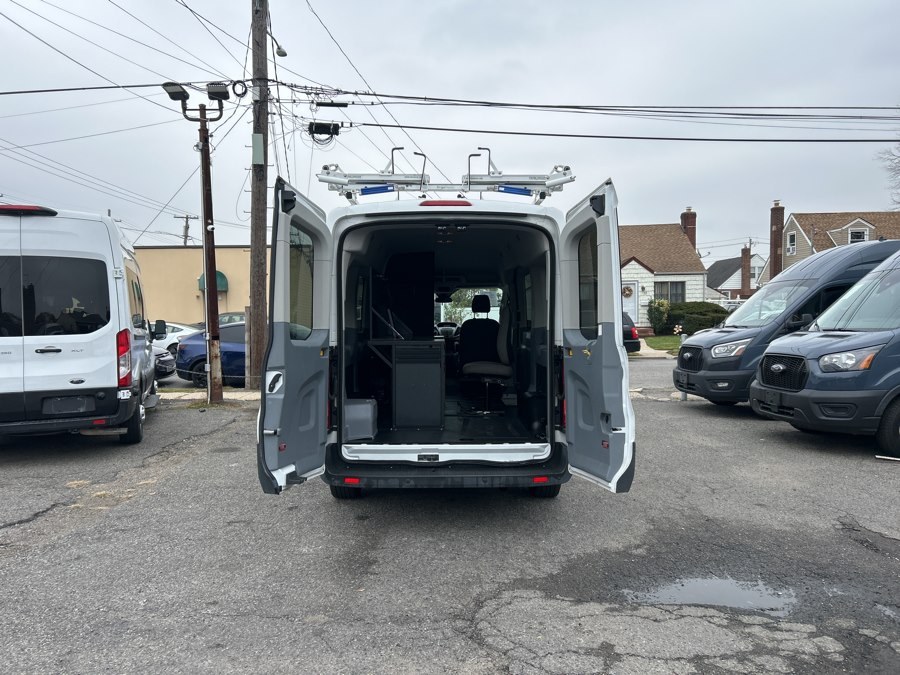 2016 Ford Transit XLT - Photo 40
