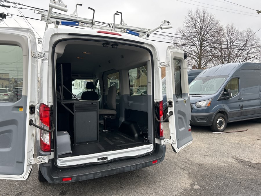 2016 Ford Transit XLT - Photo 44