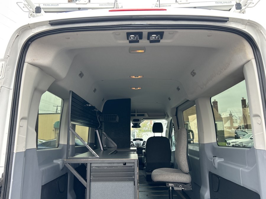 2016 Ford Transit XLT - Photo 48