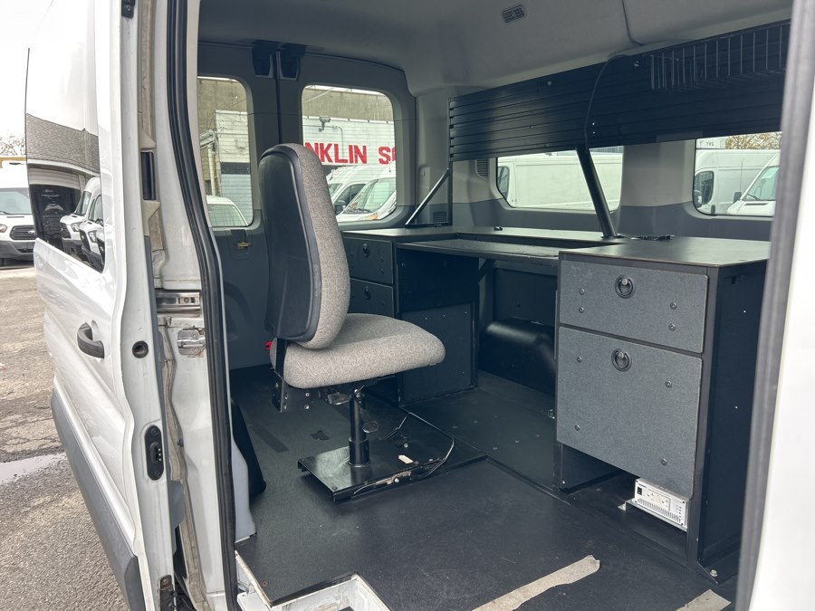 2016 Ford Transit XLT - Photo 39