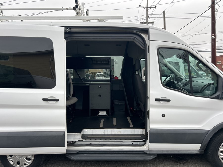 2016 Ford Transit XLT - Photo 30