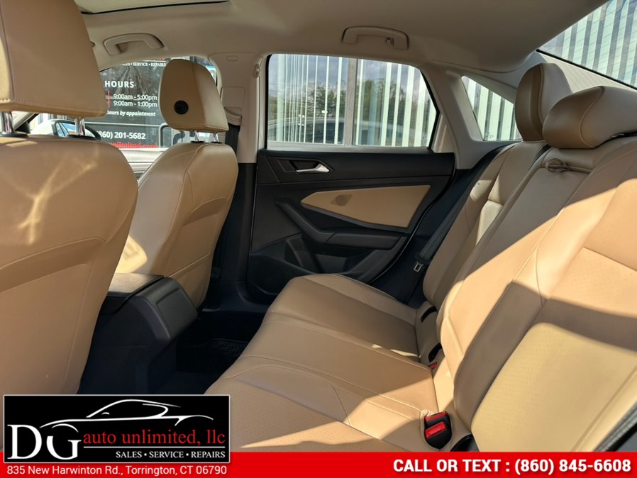 2019 Volkswagen Jetta SEL - Photo 18