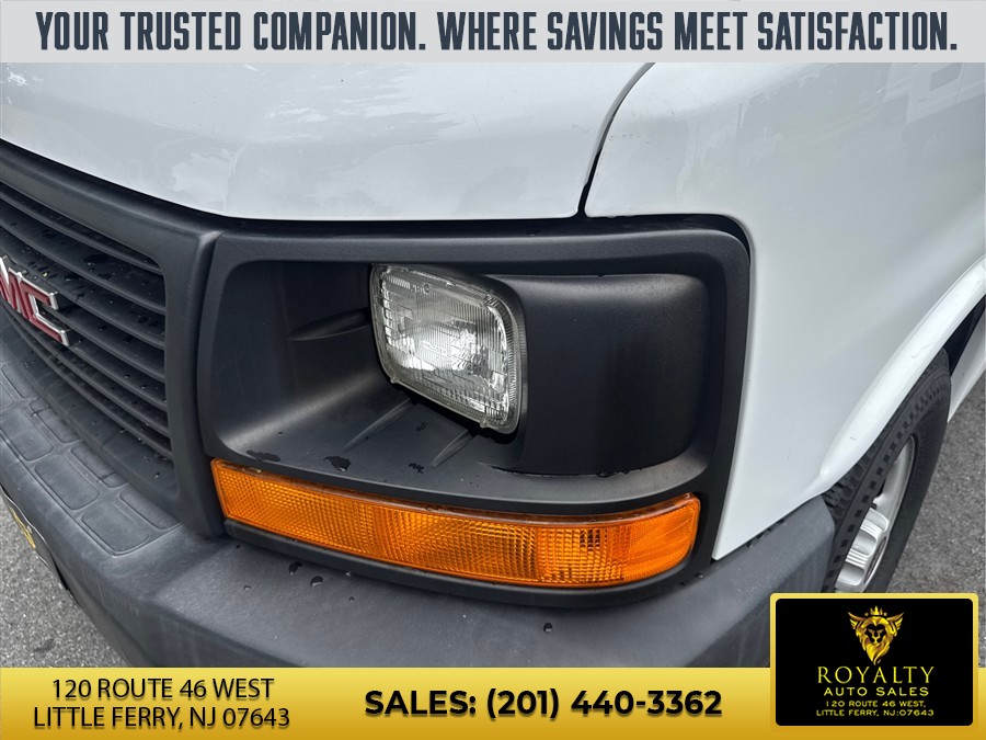 2015 GMC Savana Cargo Work Van - Photo 35