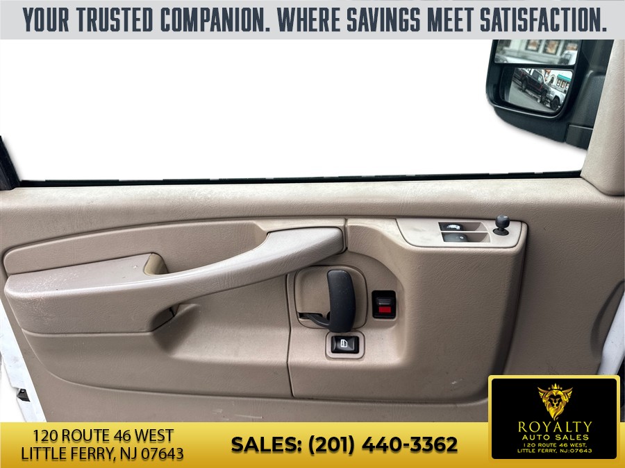 2015 GMC Savana Cargo Work Van - Photo 21