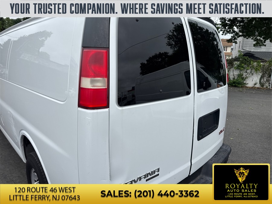 2015 GMC Savana Cargo Work Van - Photo 36